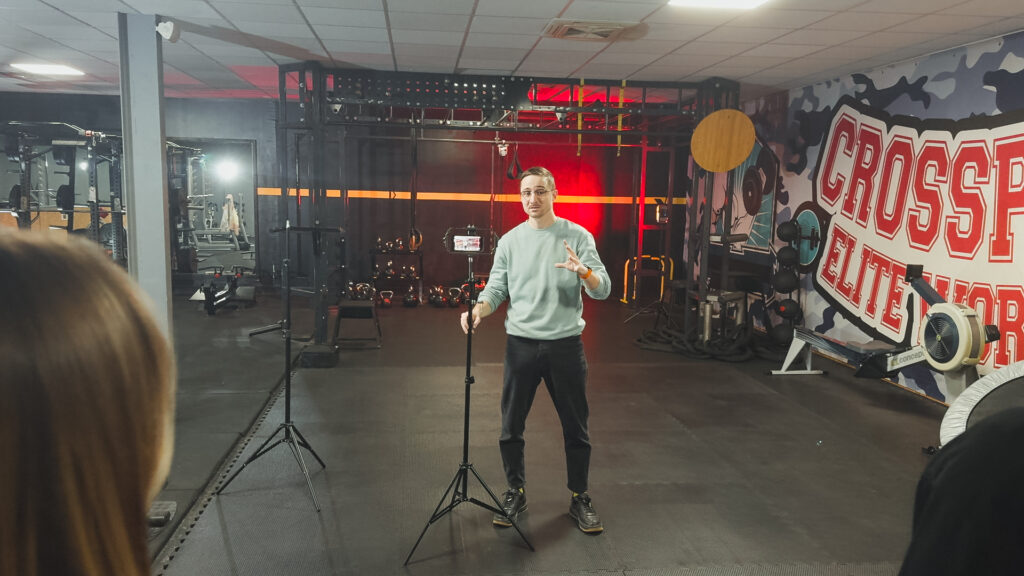 Vidéo publicitaire salle de sport Caen : tournage cinéma avec AVE Videos Vidéaste Caen 1 Timeline 4 00000010 2